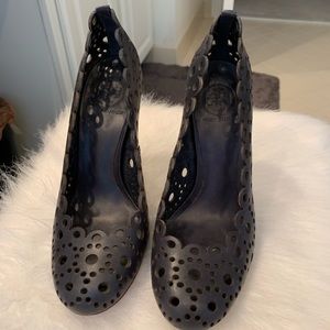 Tory Burch navy pumps size 7.5